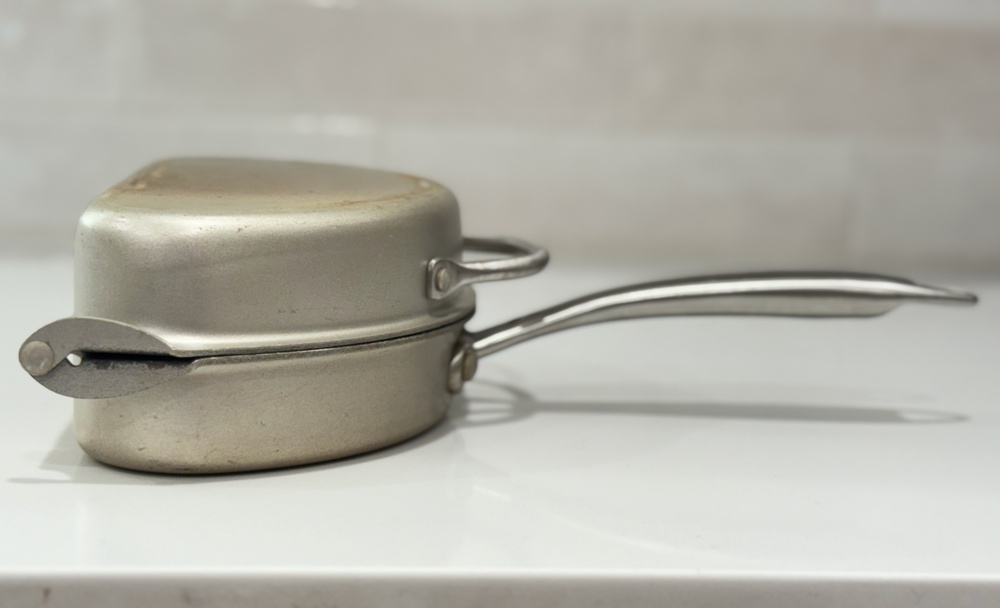 Folding Omelet Pan Nonstick Hinged Frittata Skillet Stainless Handles 9.5x5